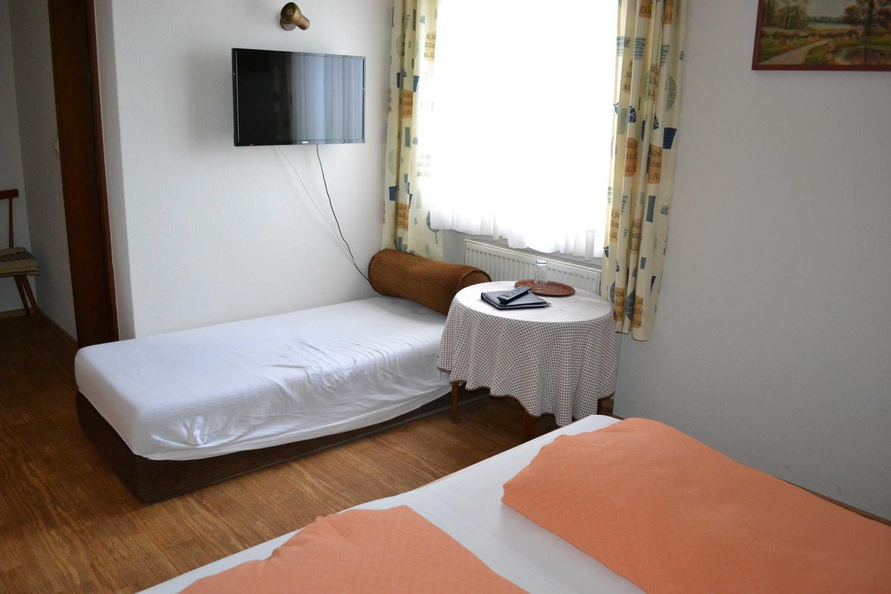 Gaestehaus Tagescafe Eckenfels Ohlsbach Екстериор снимка
